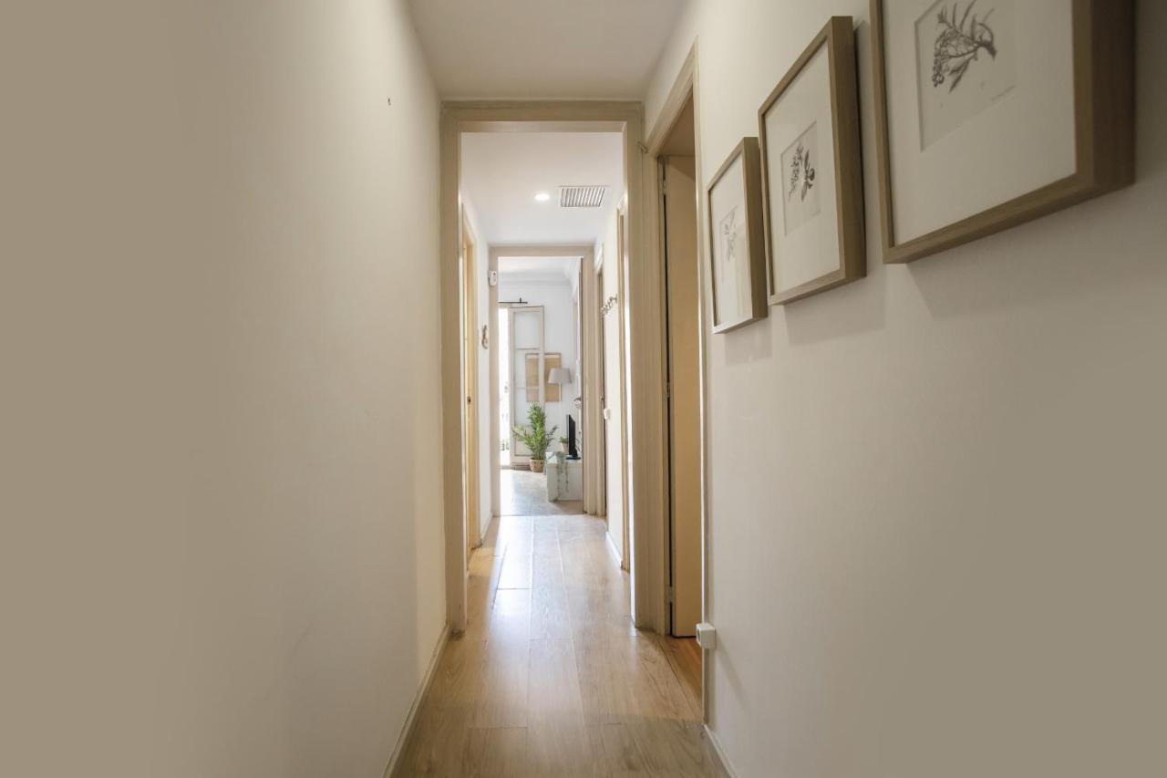 32Par1009 - Big And Spacious Apartment Downtown Barcelona Bagian luar foto