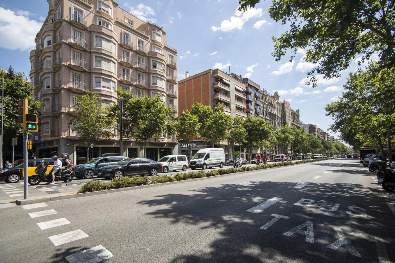 32Par1009 - Big And Spacious Apartment Downtown Barcelona Bagian luar foto